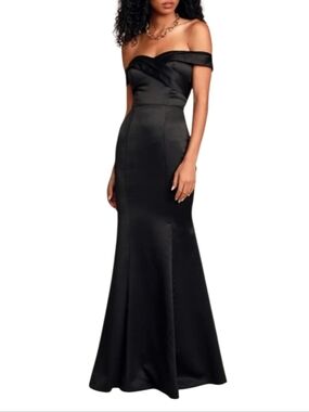 LULUS NWT Adored Forever Black Satin Off-the-Shoulder Maxi Dress Sz Small